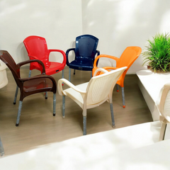 Pure plus plastic chair #55