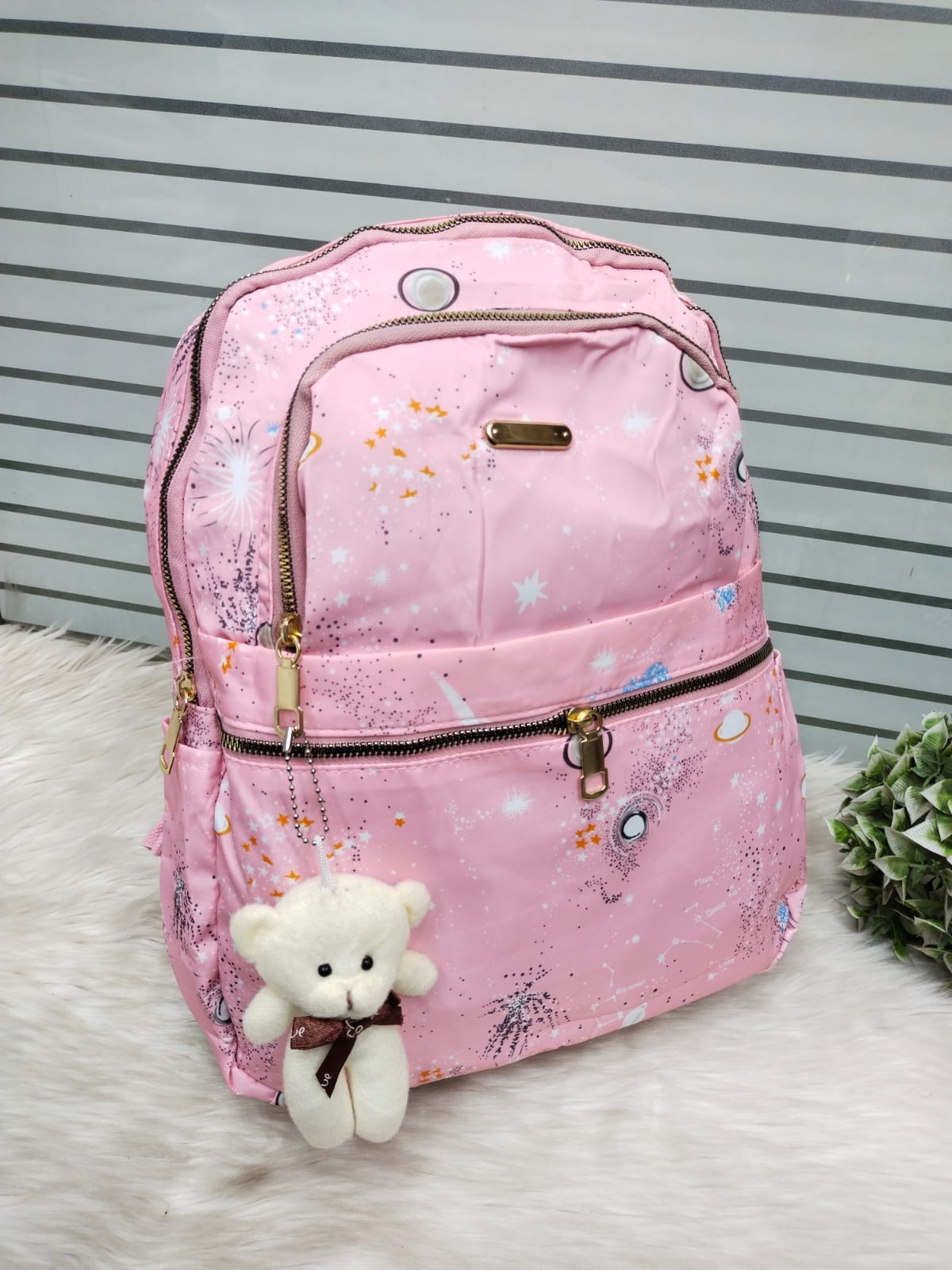 Fashion backpack with trendy prints