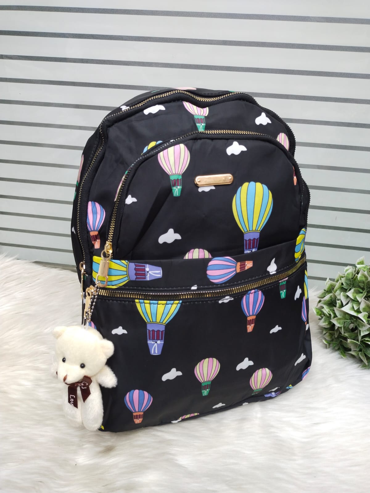 Fashion backpack with trendy prints