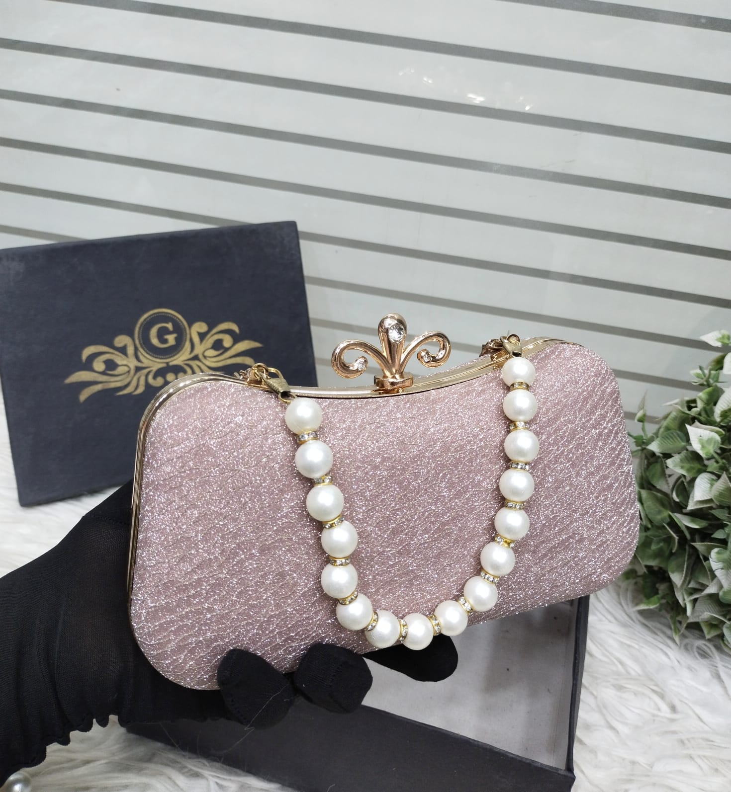 Stylish & Unique Hand clutch